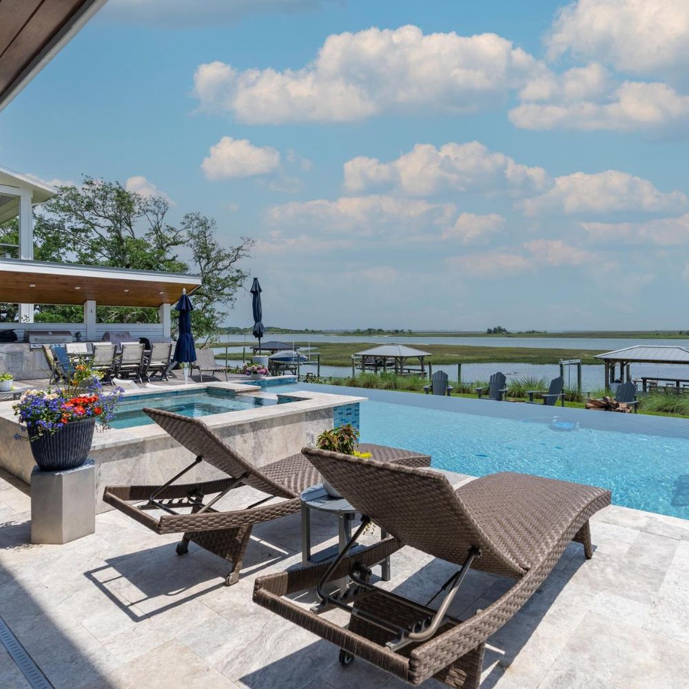 24 Waterfront Hampstead Pool